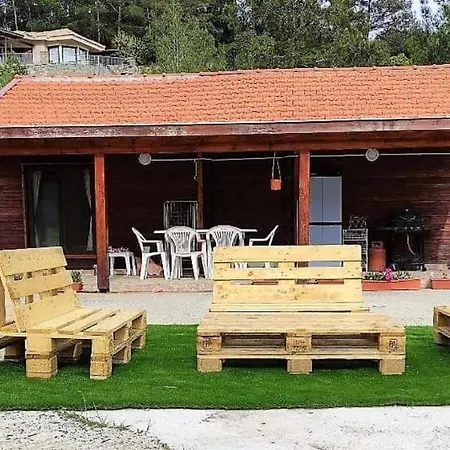 Holiday home The Cosy Mountain With Stunning Views Near Troodos Kato Amiandos